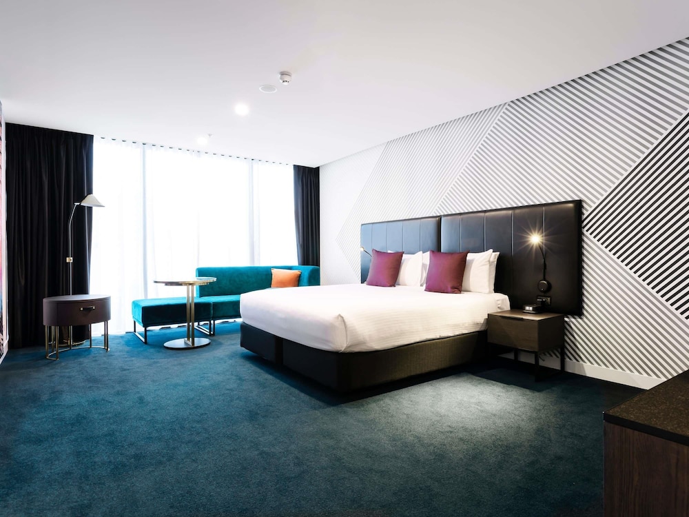 Movenpick Hotel Melbourne On Spencer 28/75