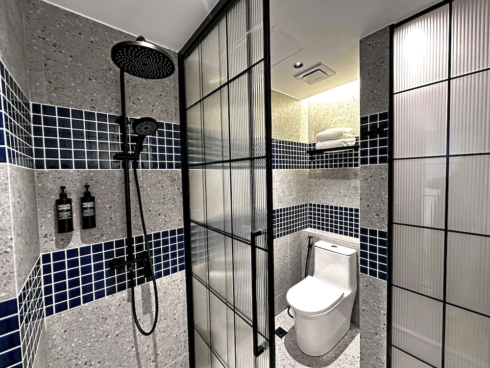 Ibis Styles Subic 45/48