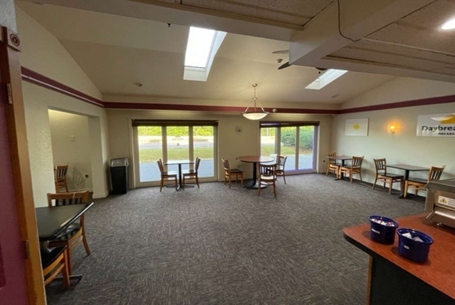 Days Inn by Wyndham Harrisburg North 20/32