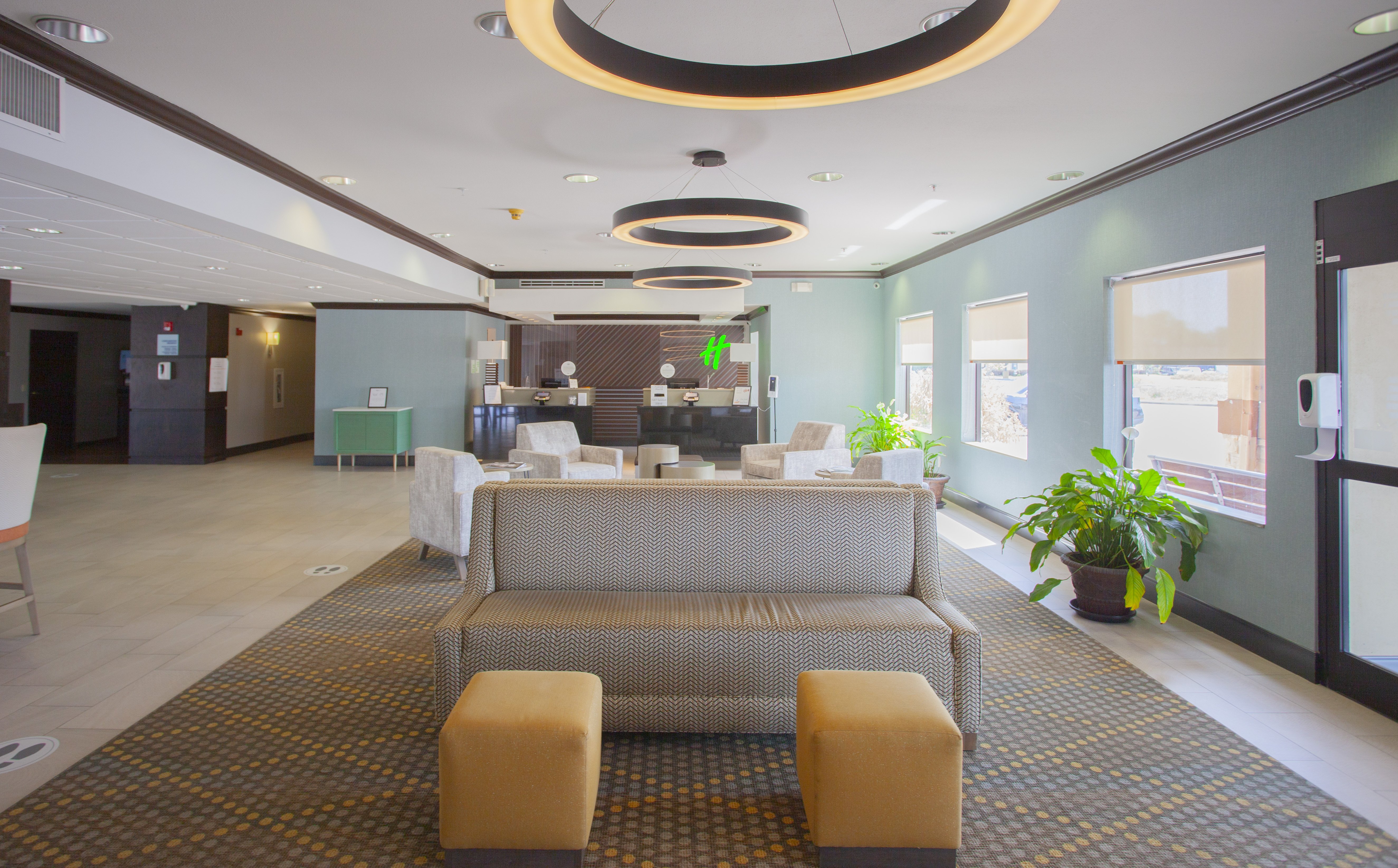 Holiday Inn & Suites Spring - the Woodlands Area, an IHG Hotel 2/28