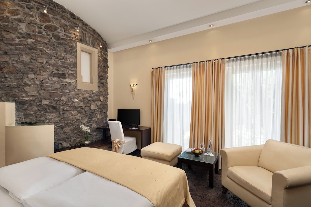 Castle, Tower, Double Bed
