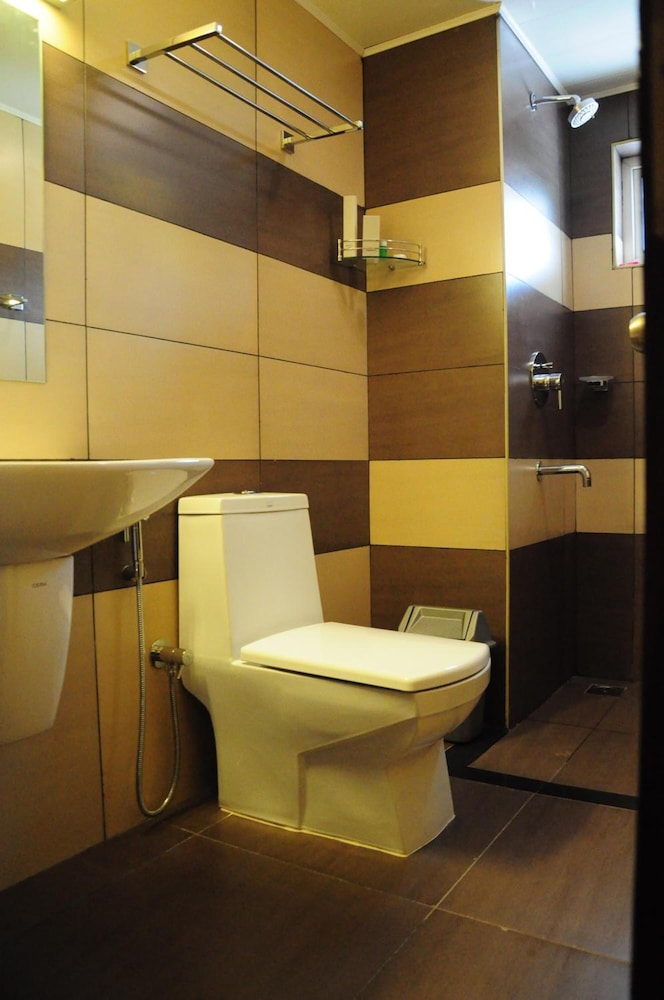 Hotel South Regency 34/34