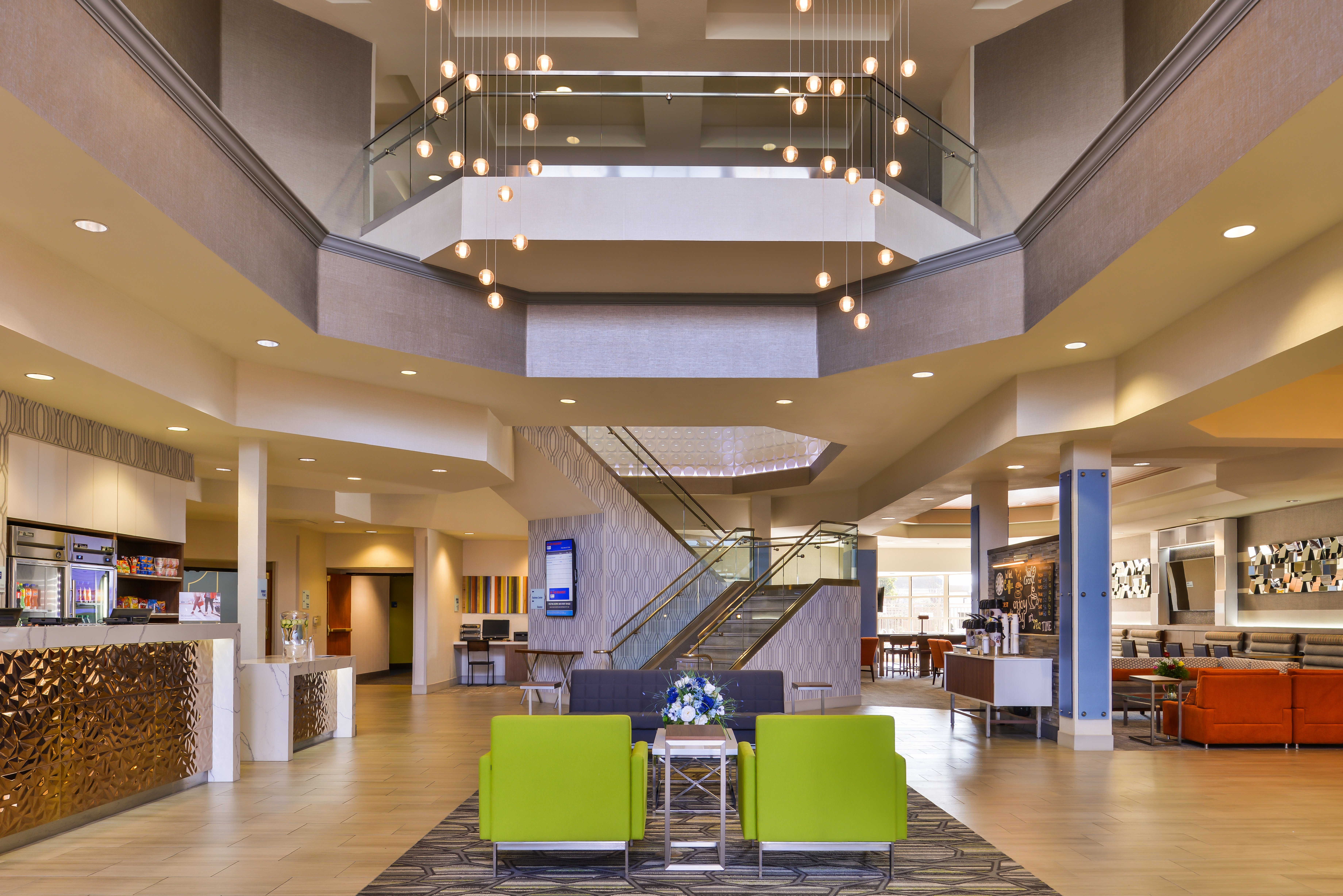 Holiday Inn Express Hotel Suites Elk Grove Ctrl Sacramento S An Ihg Hotel 11/42