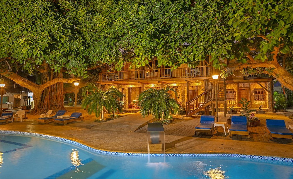 Hotel Isla Del Encanto 6/61