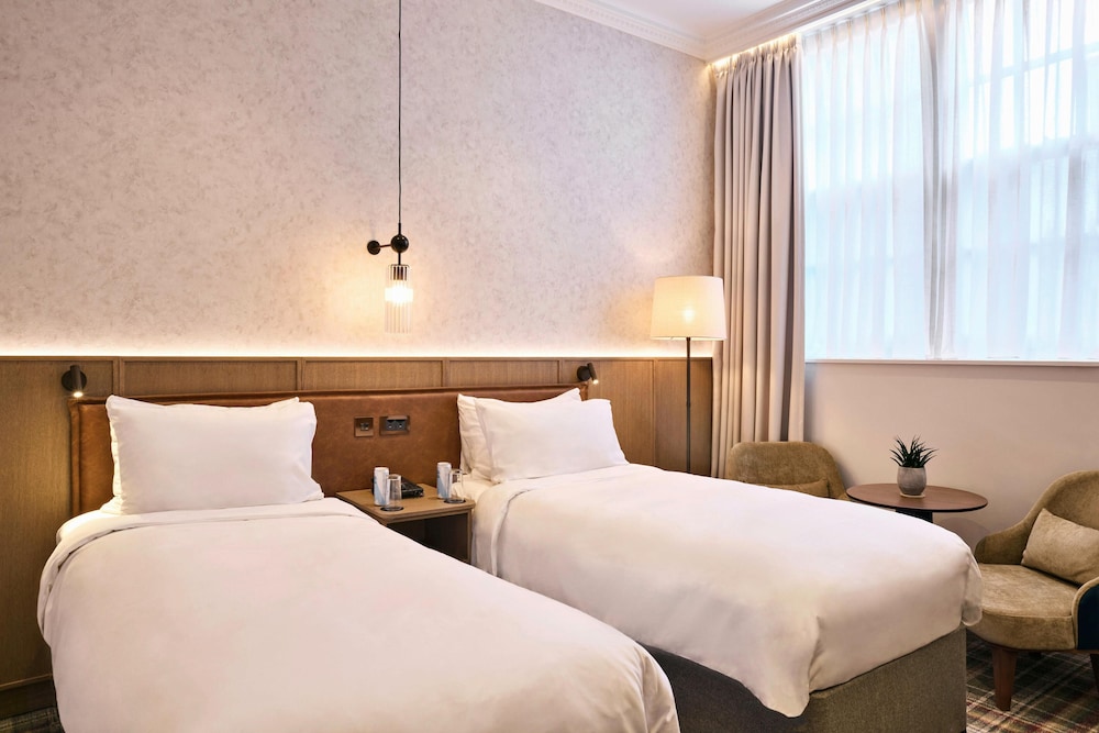Renovated, Superior, Twin Beds