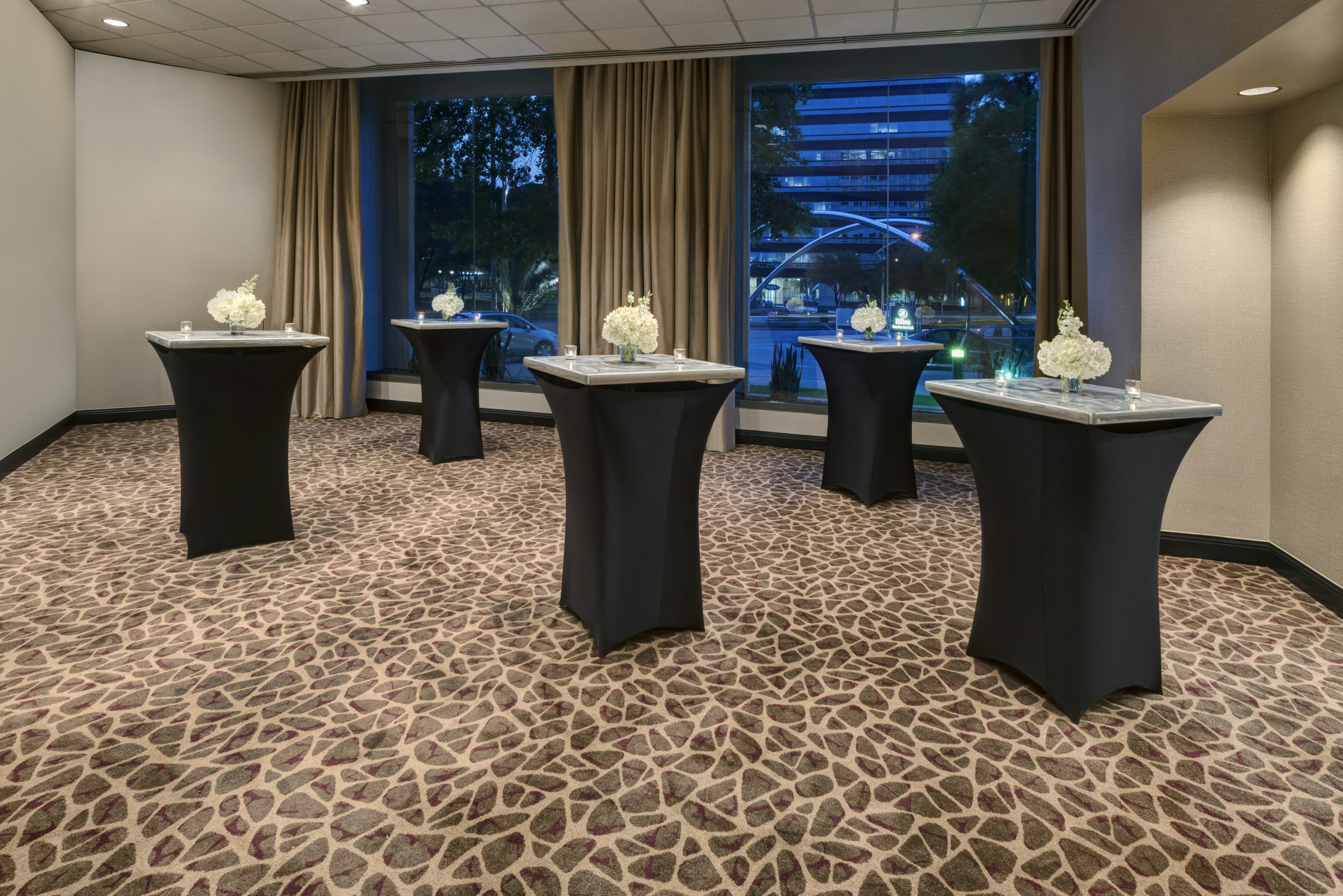 Hilton Houston Post Oak By The Galleria 74/77