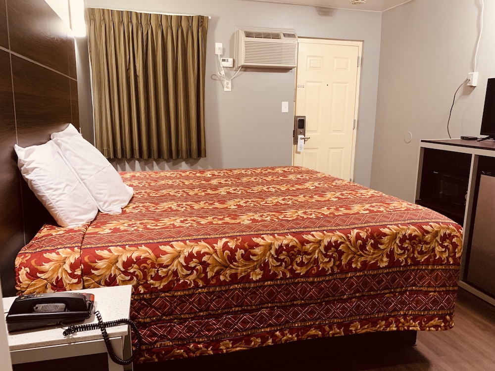 Red Carpet Inn - Norristown 21/34