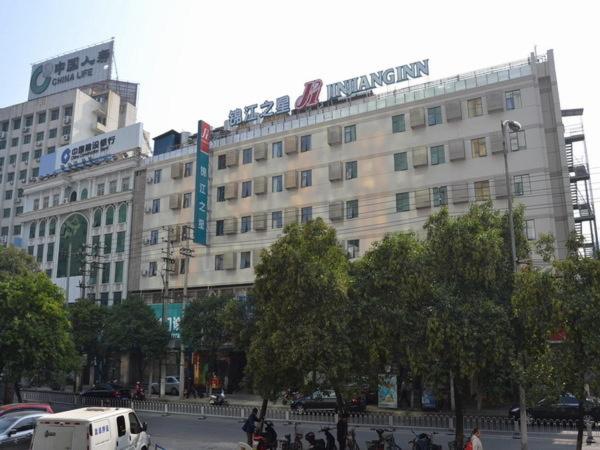 Jinjiang Inn (Nanchang Bayi Square, Yongshu Road Metro Station) 45/51