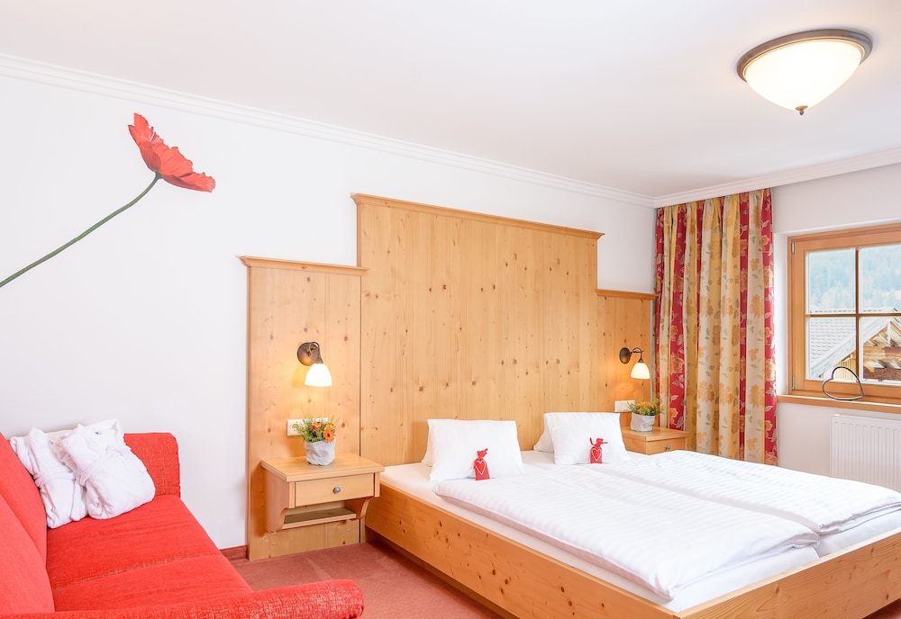 Room, Double Bed, Puradies 3/10
