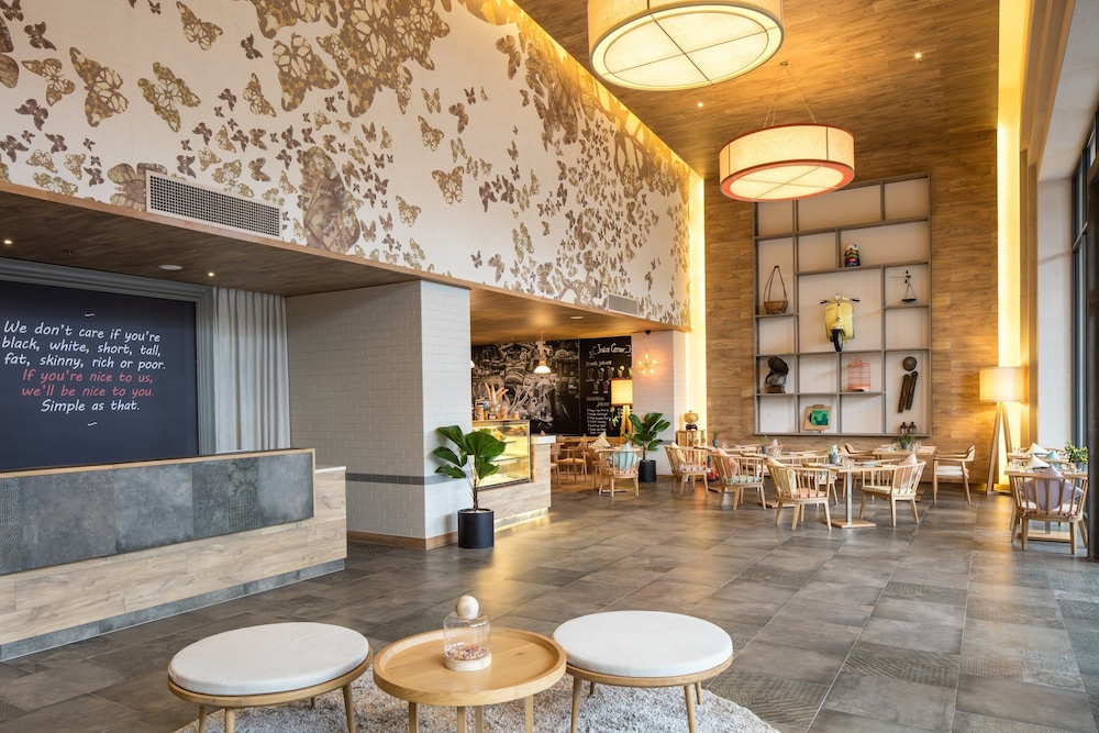 Fusion Suites Saigon 2/63