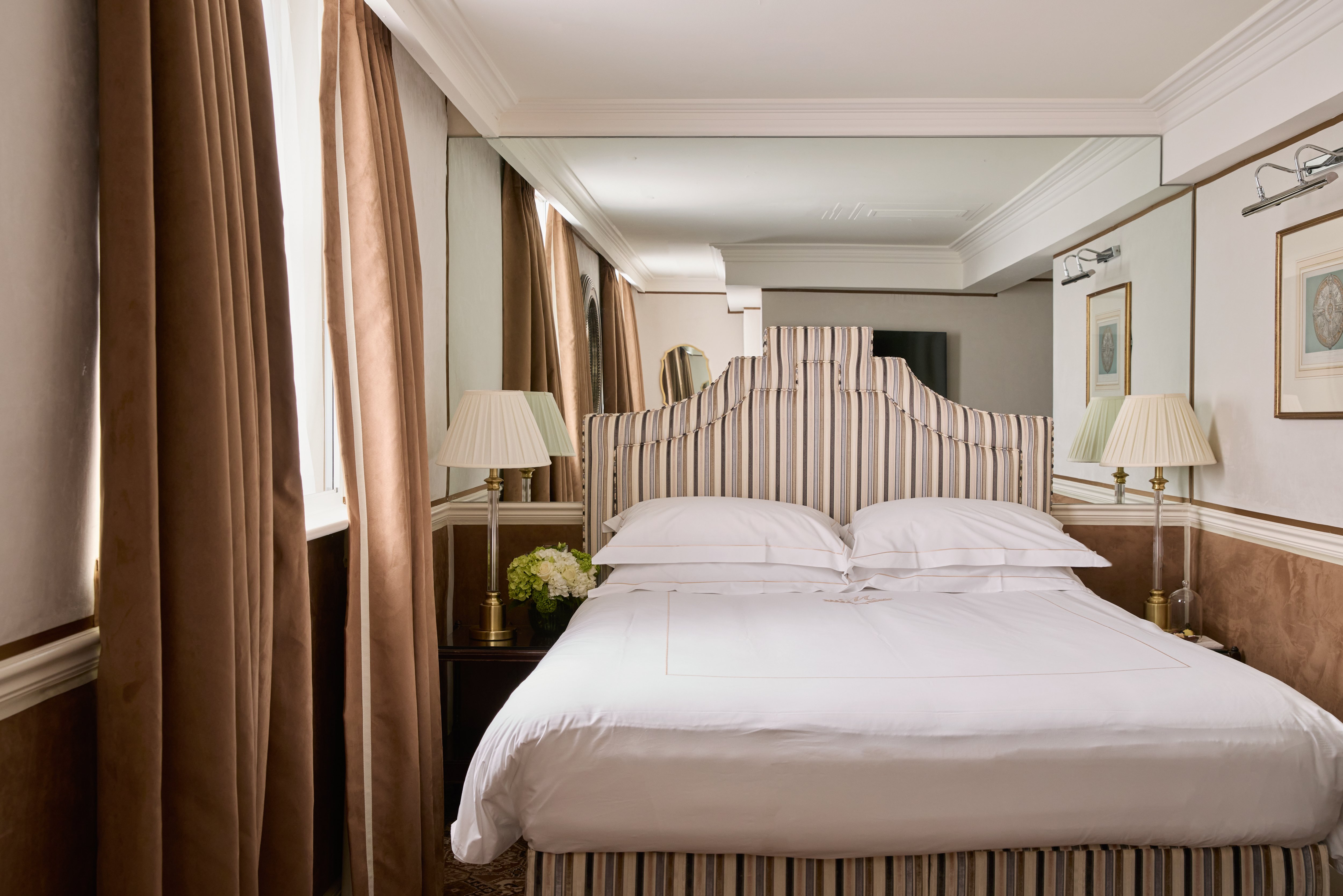 CLASSIC, DOUBLE BED