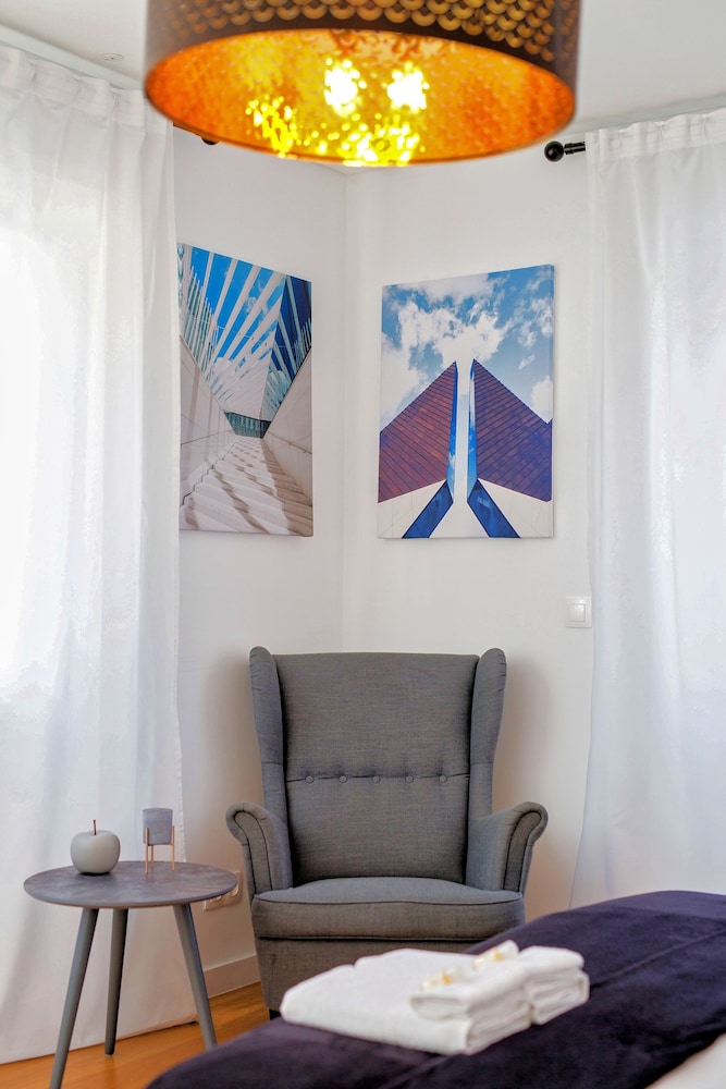 Industrial Lisbon Apartment - Adults Only 30/49