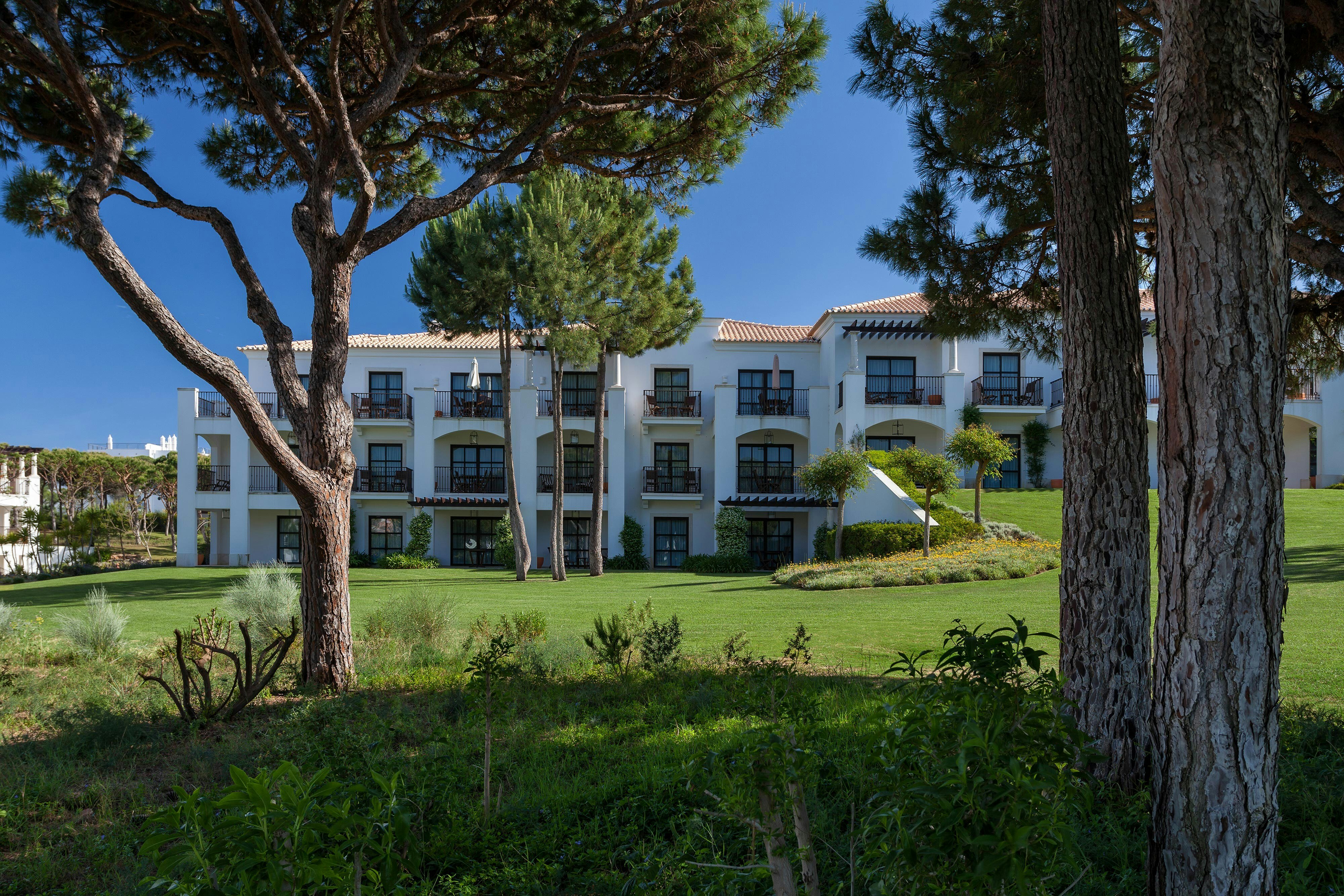 PINE CLIFFS RESIDENCE, A LUXURY COLLECTION RESORT in ALBUFEIRA