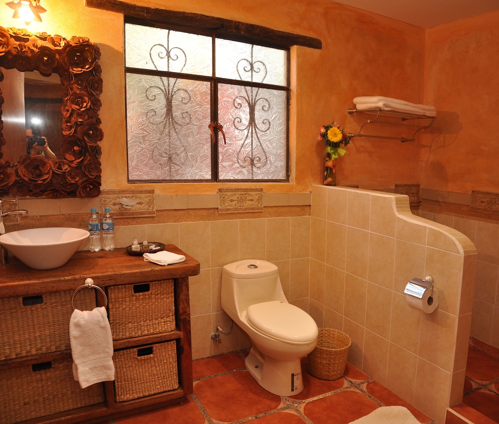 Eco Hotel Ixhi 72/74