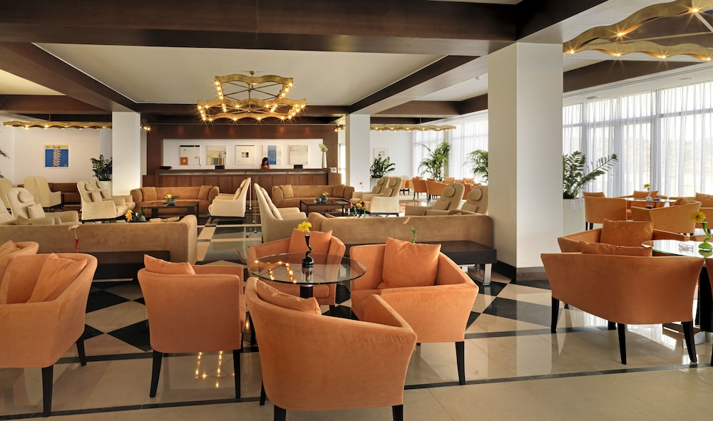 Apostolata Island Resort and Spa 58/71