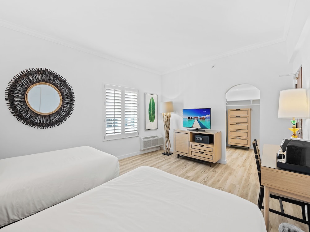 Essential, 2 Double Beds, No Balcony