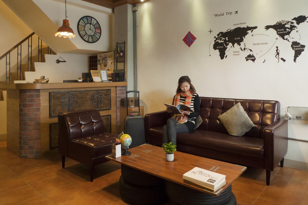 Knock Knock Hostel 28/41