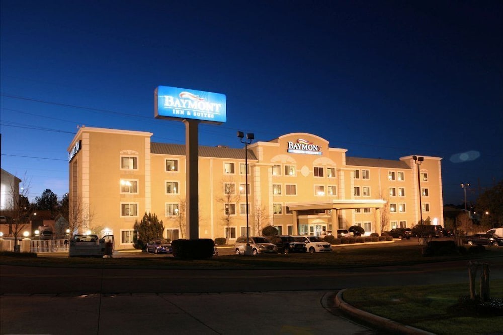Wingate by Wyndham Hattiesburg 7/58