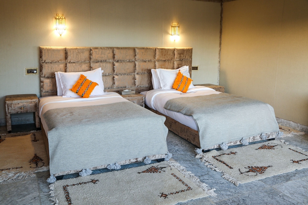 Yakout Merzouga Luxury Camp 24/60