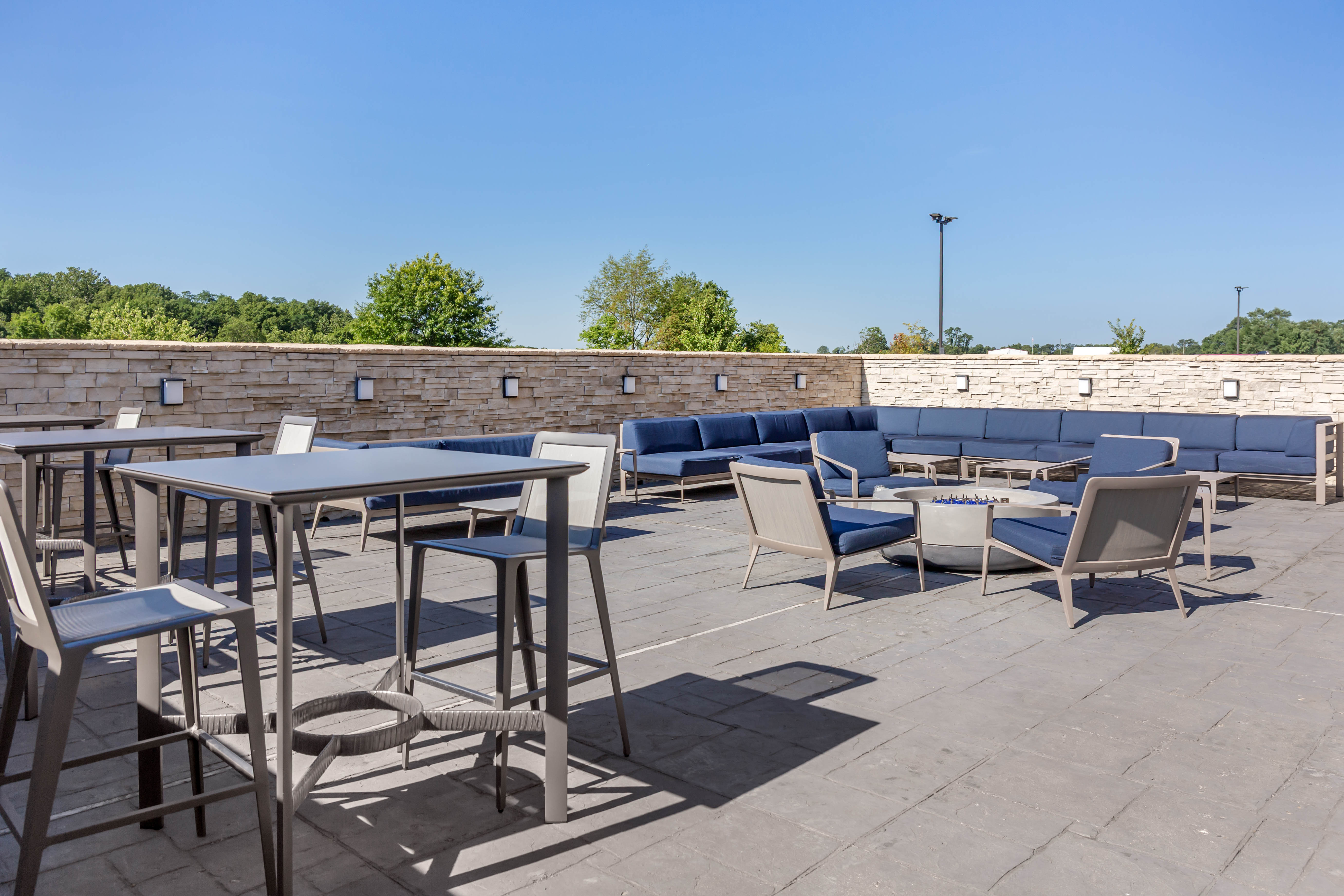 Holiday Inn Express and Suites Dry Ridge 46/63