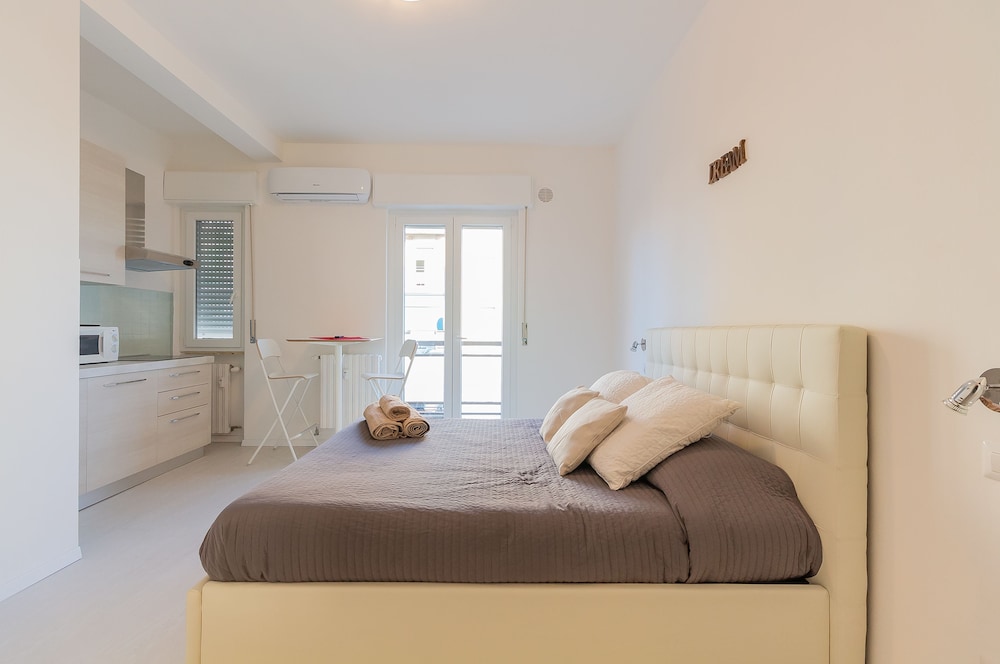 Alessia s Flat Milano 2 4/14