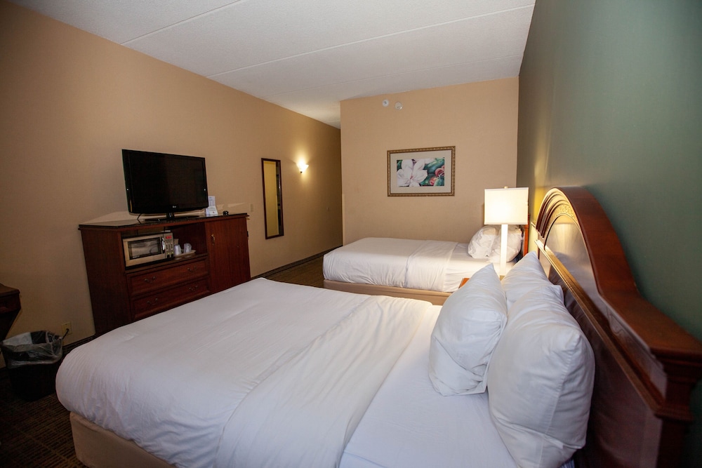 Baymont by Wyndham Knoxville/Cedar Bluff 13/59