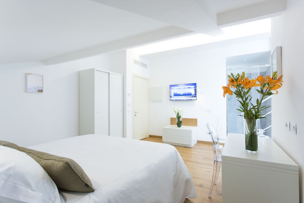 Room at Villa Fiorella Art Hotel, MASSA LUBRENSE