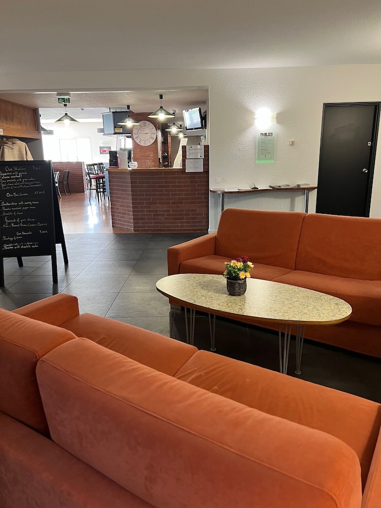 Logis Cottage Hotel 58/66