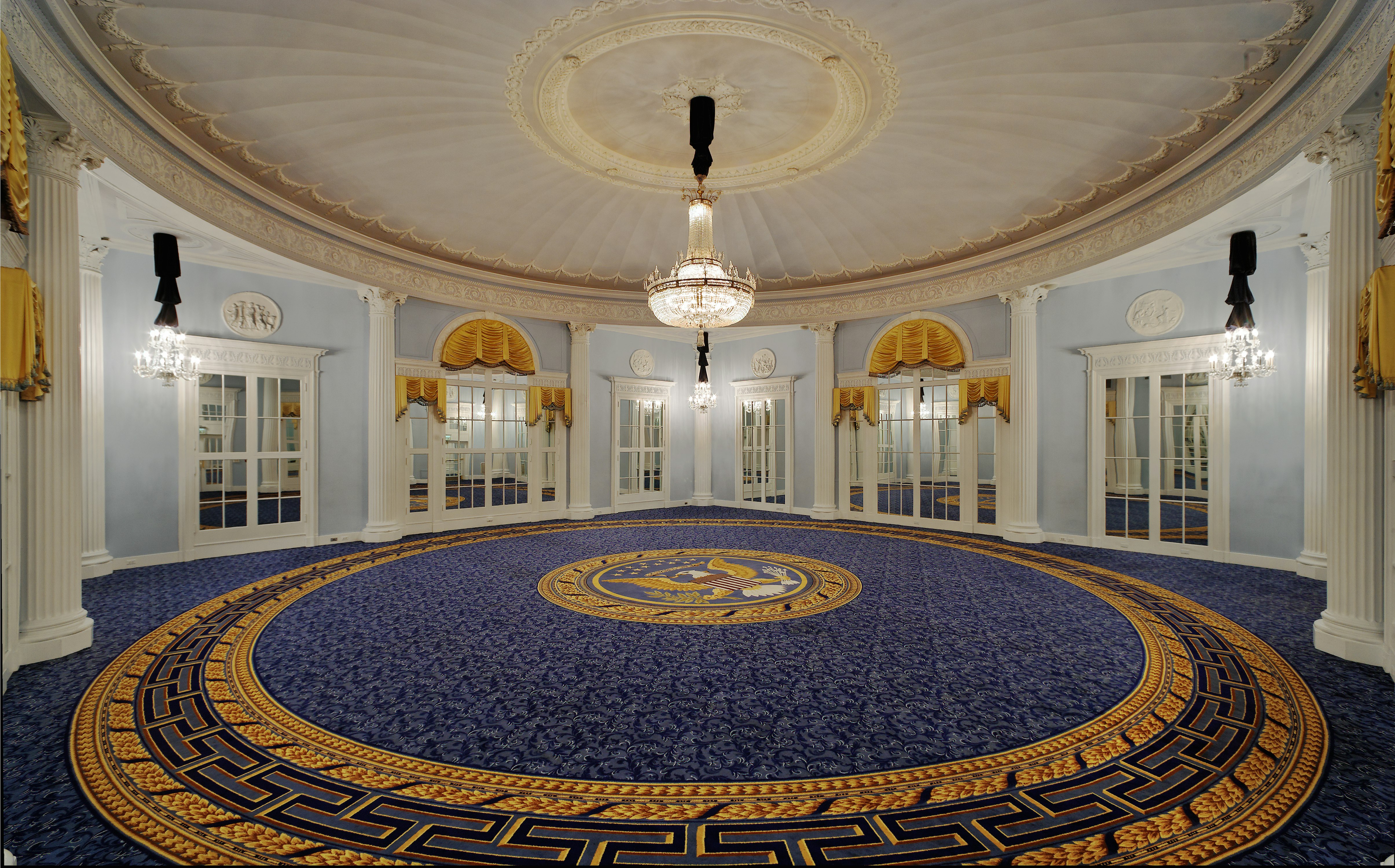 Amway Grand Plaza, Curio Collection by Hilton 12/65