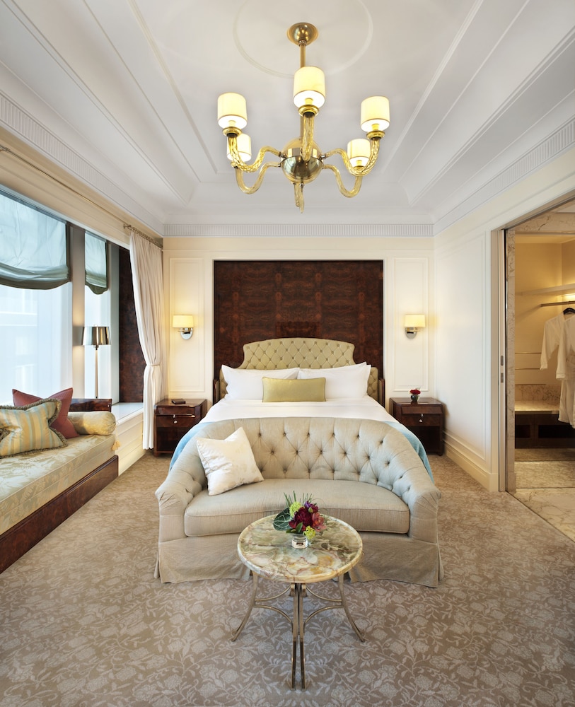 The St Regis Singapore 44/48