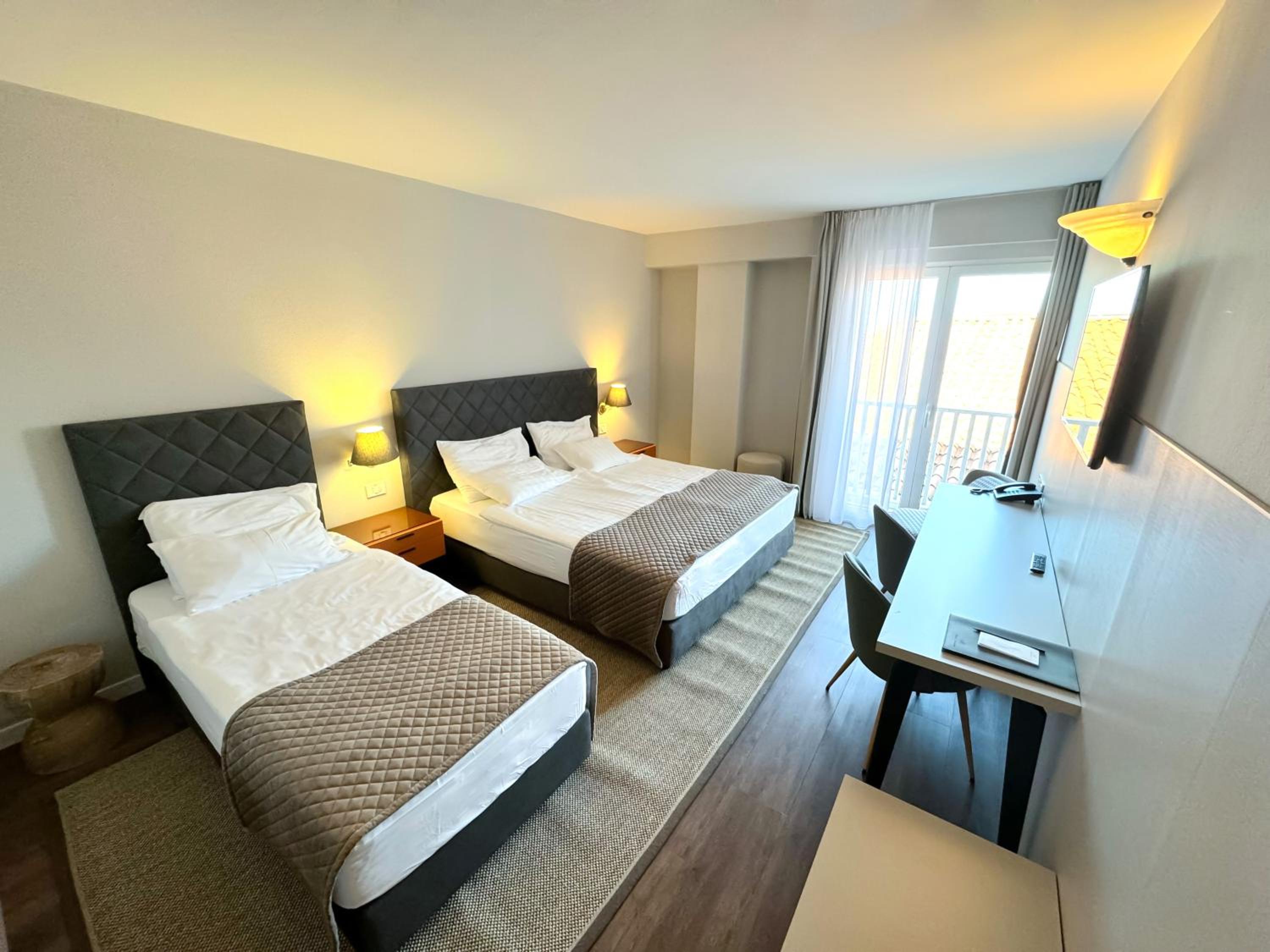 Standard, Double or Twin Bed