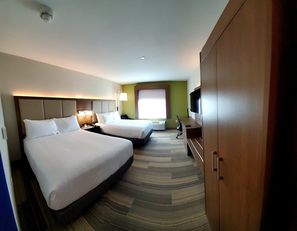 Holiday Inn Express Wells-Ogunquit-Kennebunk 12/39