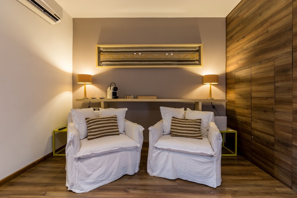Azur Real Boutique Hotel 24/55