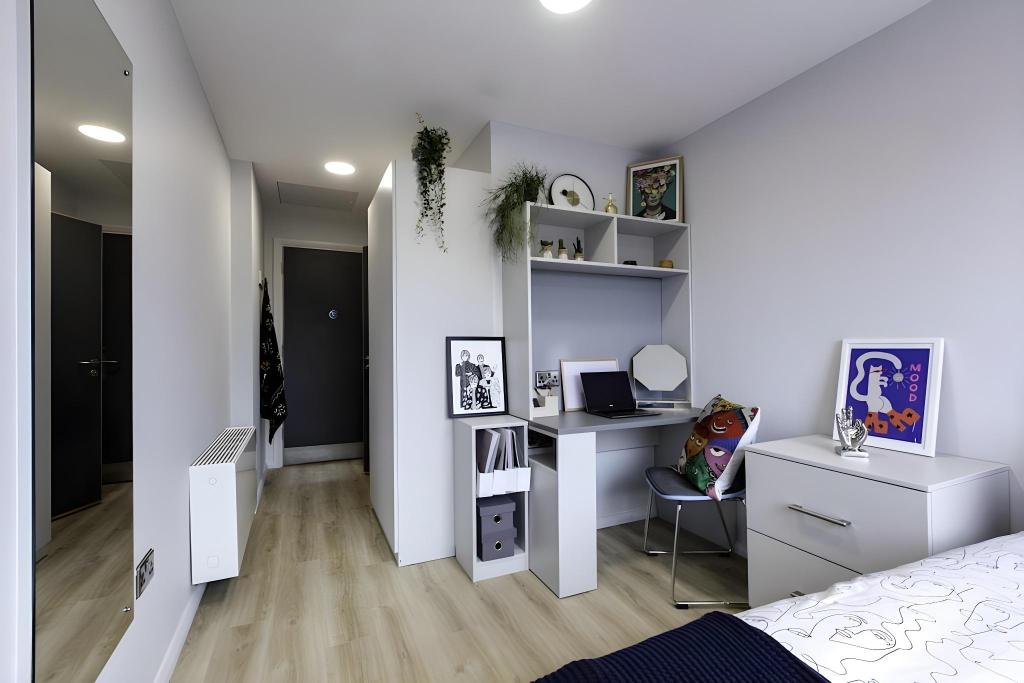 Destiny Student Kavanagh Court Dublin 13/21