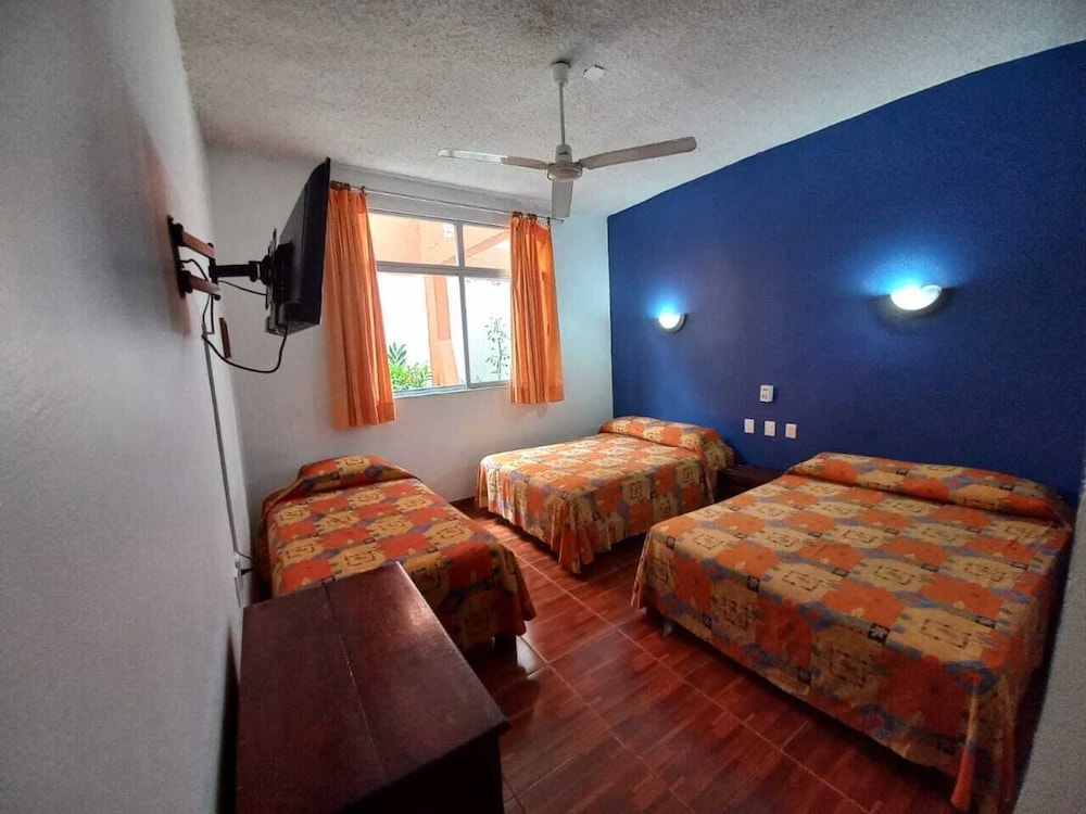 Hotel Casablanca 12/47