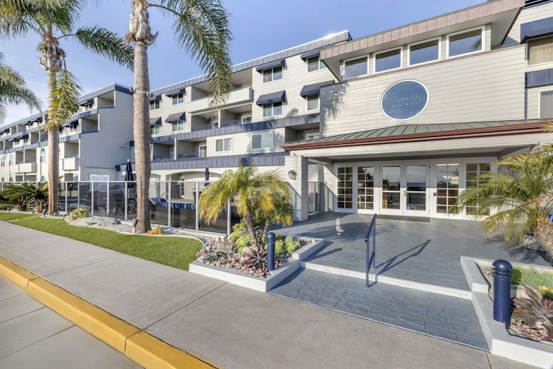 Hilton Vacation Club Riviera Beach & Shores, CA 24/28