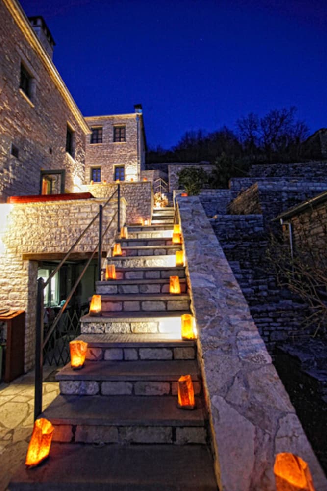 Pirrion Hotel 30/50