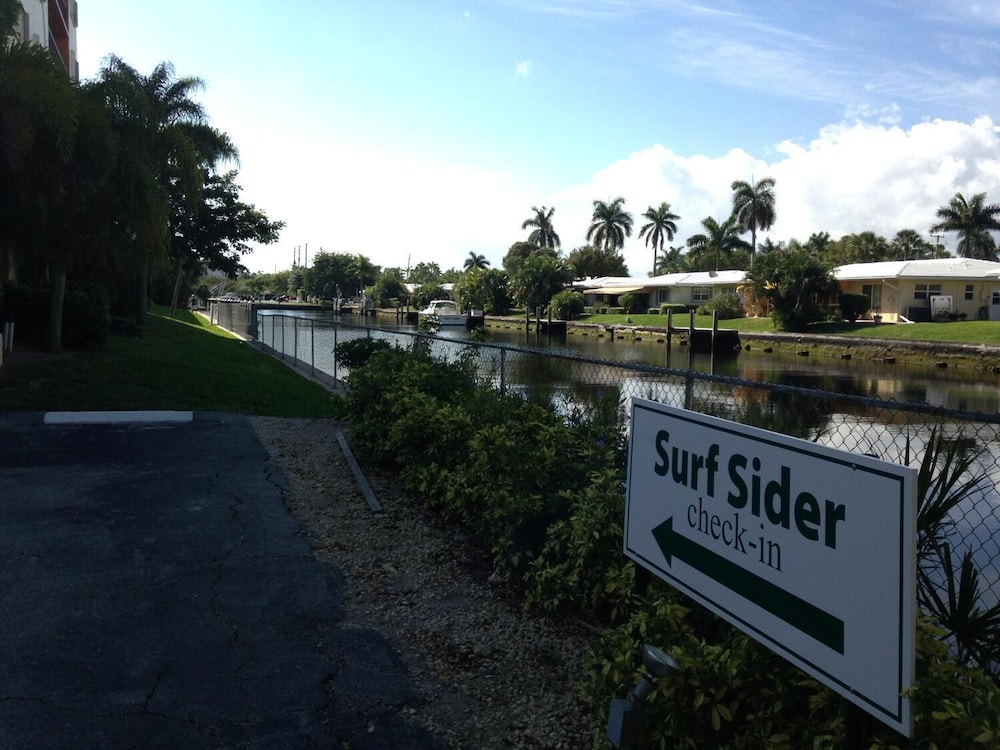 Surfsider Resort 7/62