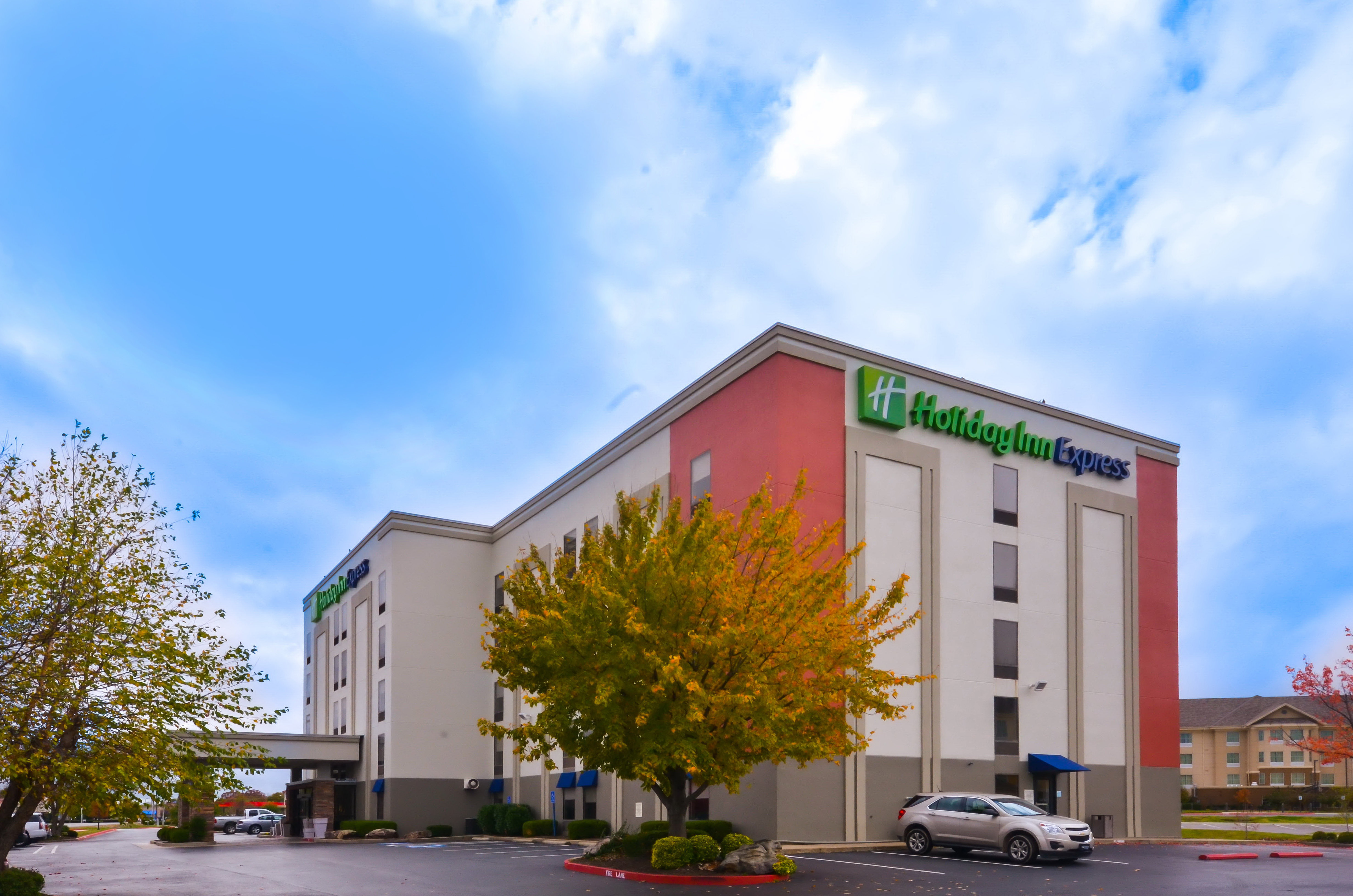 Holiday Inn Express Hotel And Suites Fayetteville Univ of Arkansas Area 2/30
