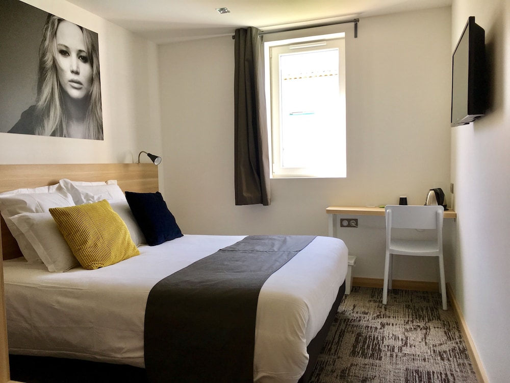 Brit Hotel Confort Martigues 16/51