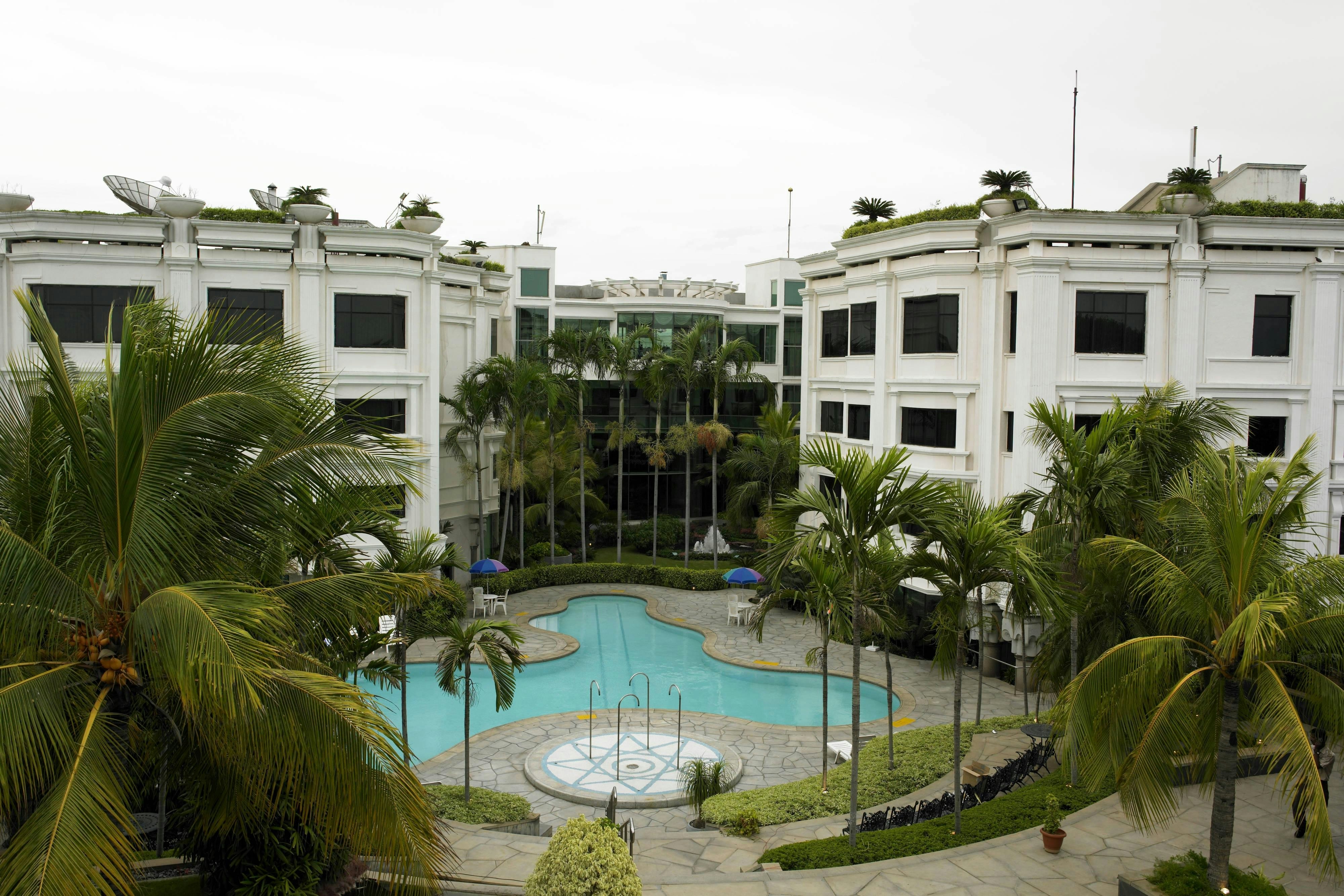 Le Royal Meridien 30/30