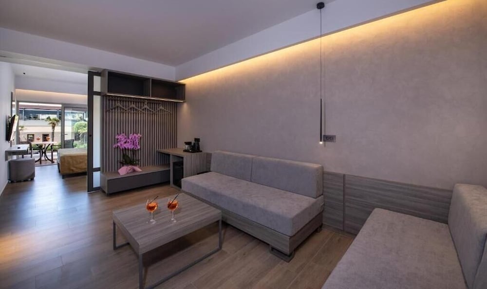 Creta Palm 43/68