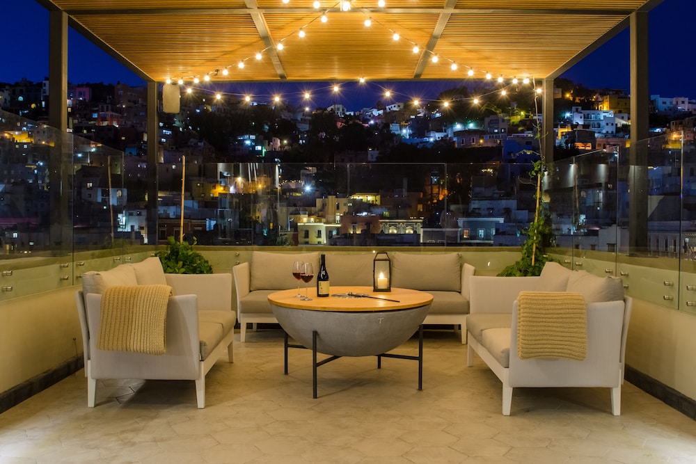 Antigua Trece Hotel Fusion 36/50