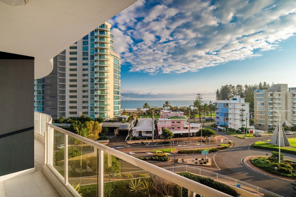 The Sebel Twin Towns Coolangatta 9/64