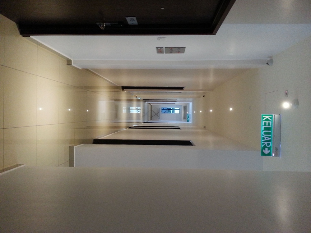 Ast Hotel 11/56