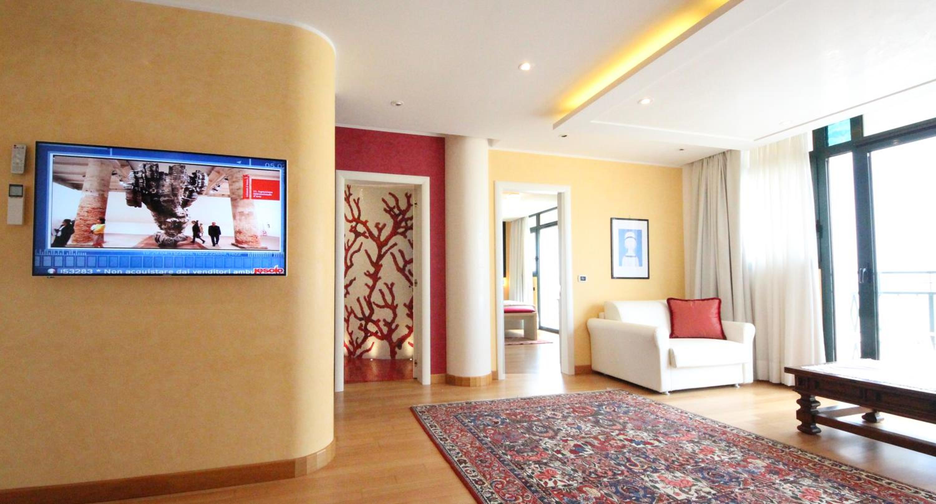 RUHL BEACH HOTEL AND SUITES 10/54