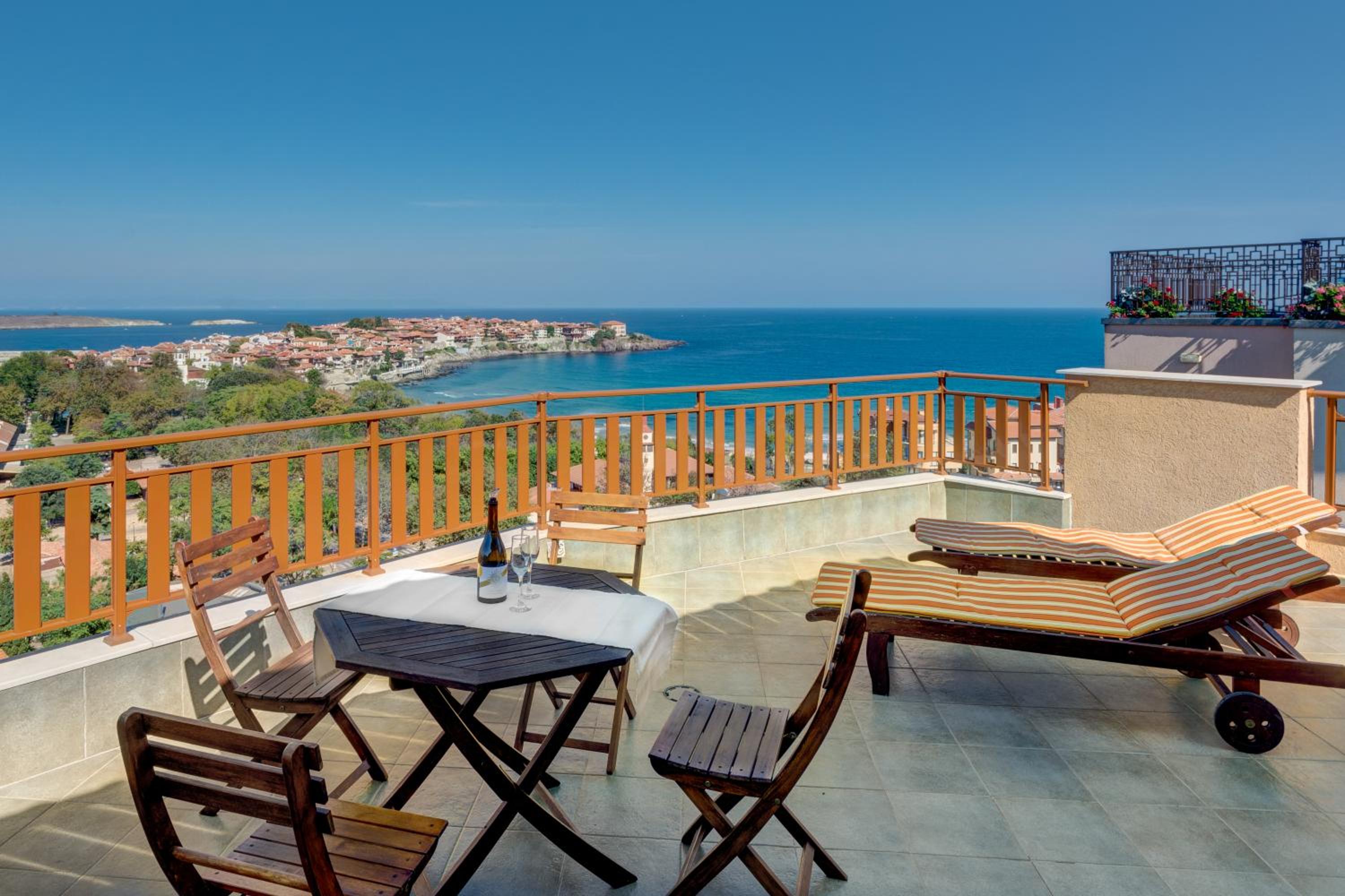 Hotel Kalithea 54/59