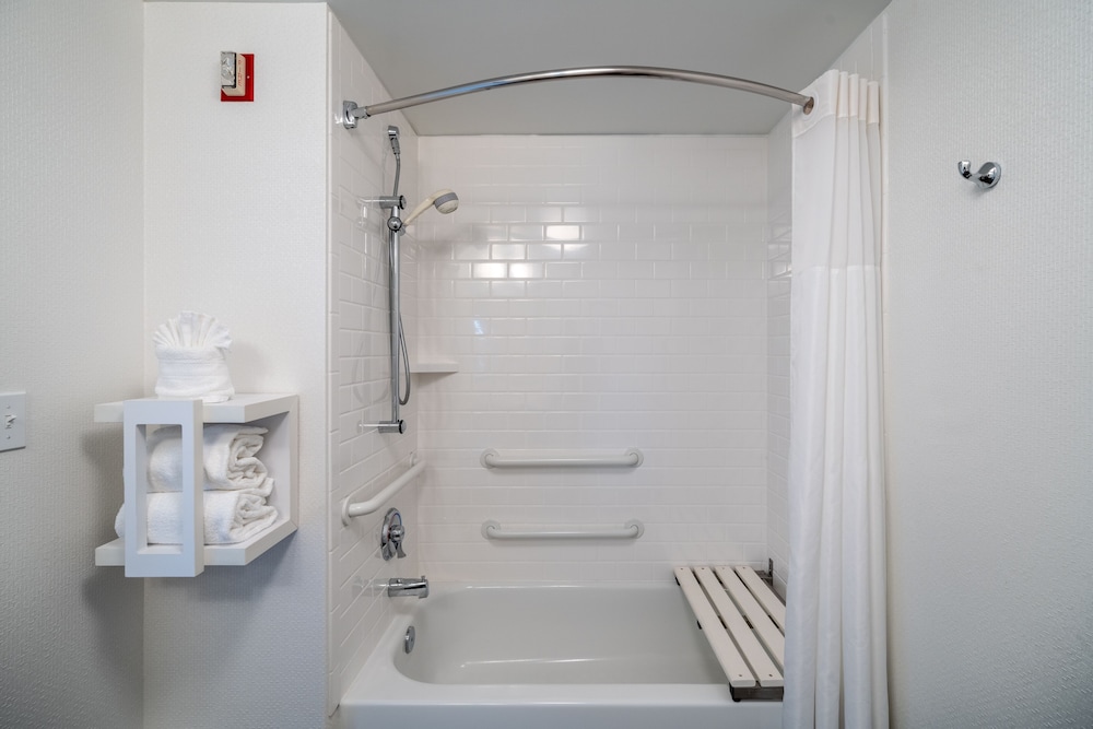 Hampton Inn And Suites Valley Forge Oaks 23/53