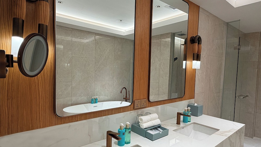 Duplex, Pelangi, Suite, 1 King and 1 Single Beds، Pelangi Beach Resort and Spa 8/10