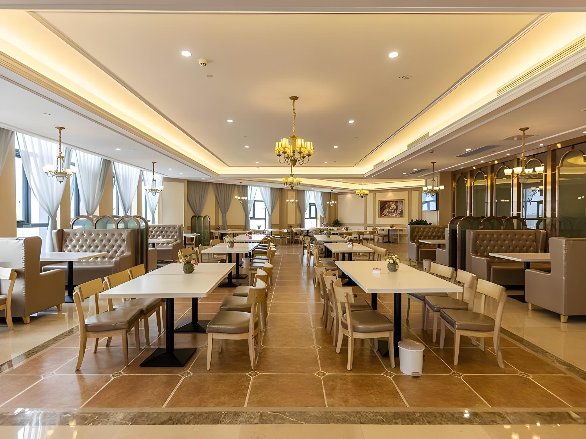 Vienna International Hotel (Lanzhou Zhongchuan Airport Flagship) 38/42